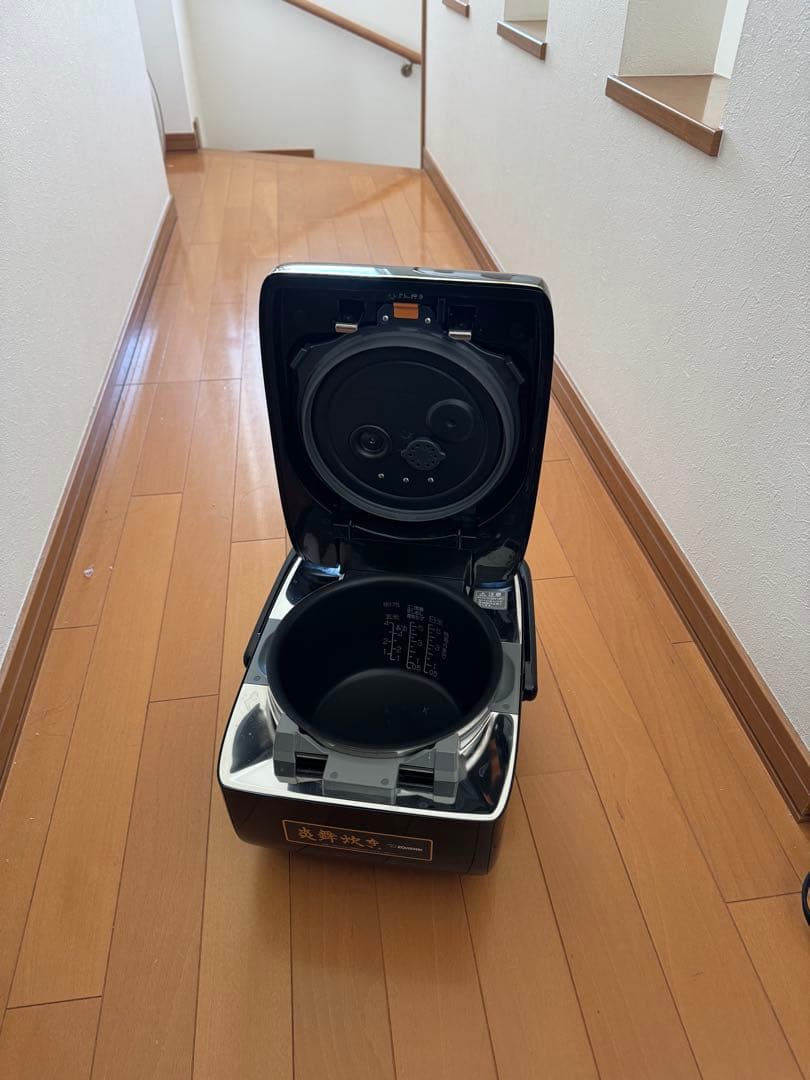 象印 nw-la10 圧力IH炊飯ジャー 5.5合炊き 2020年製造