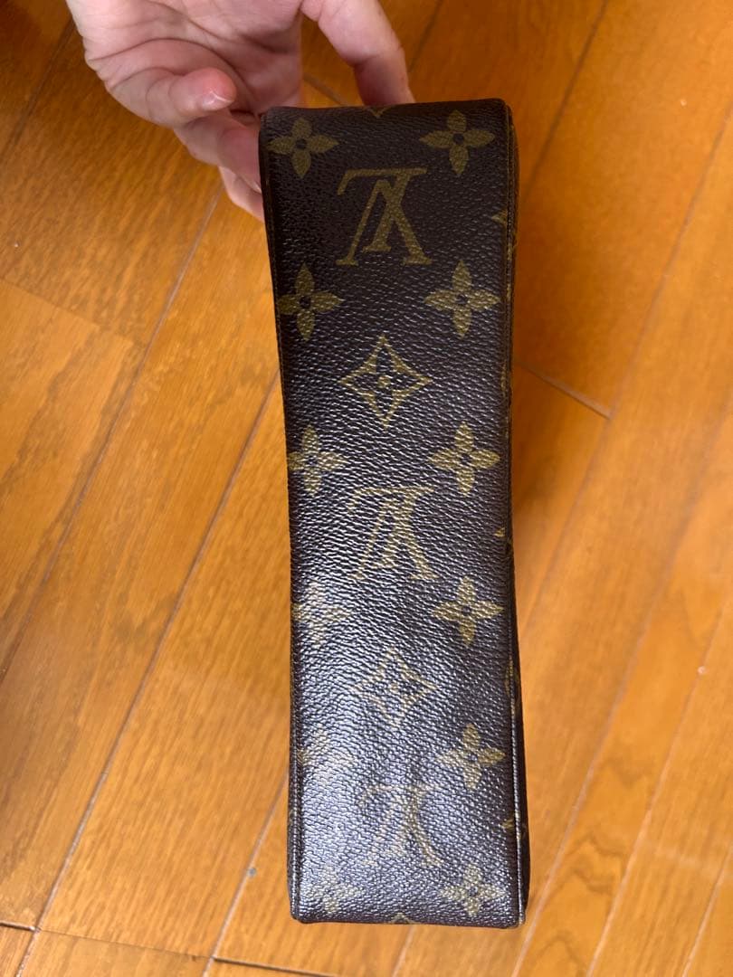 ルイヴィトン　クラッチバッグ