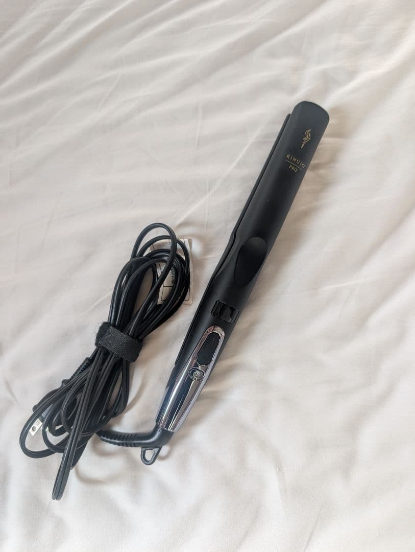 【美品】KINUJO セラミックストレートヘアアイロン ブラック