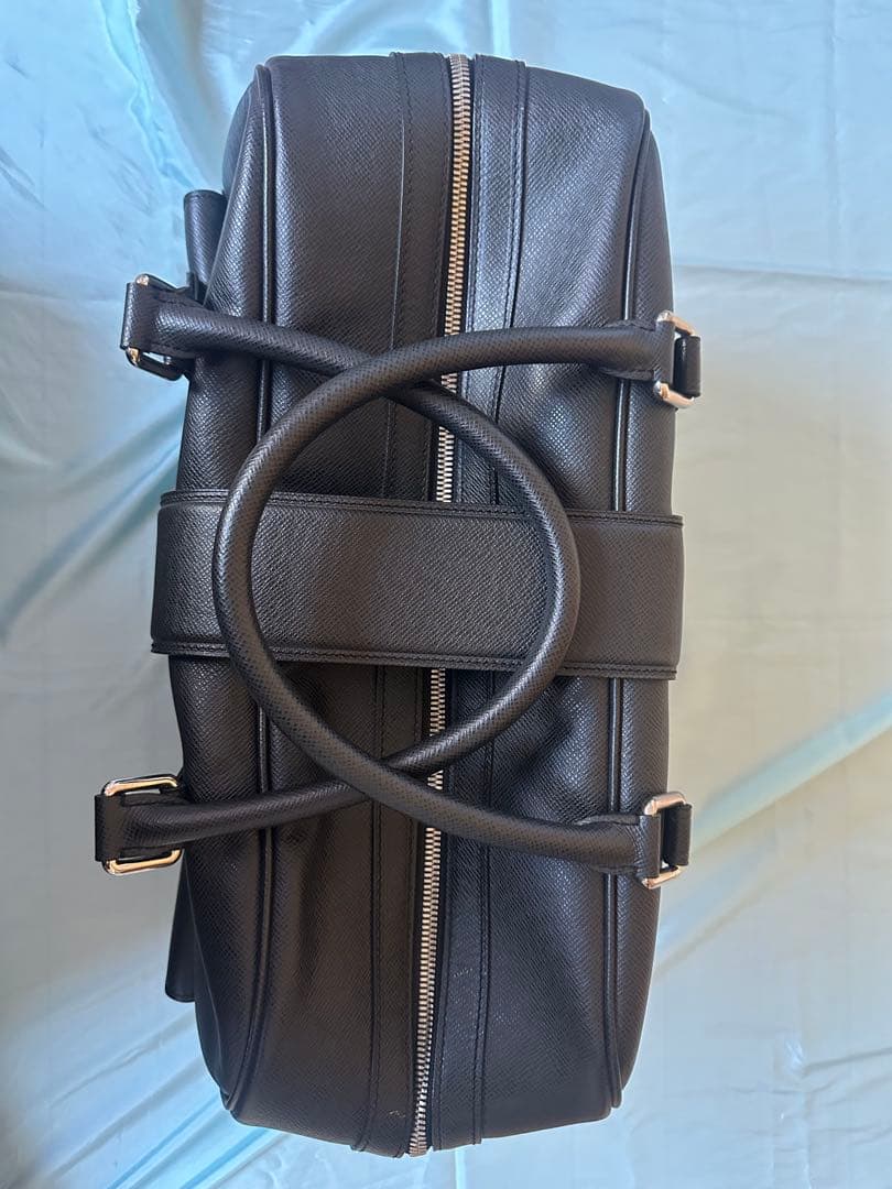 よっしーLouis Vuitton M32502 イヴァン