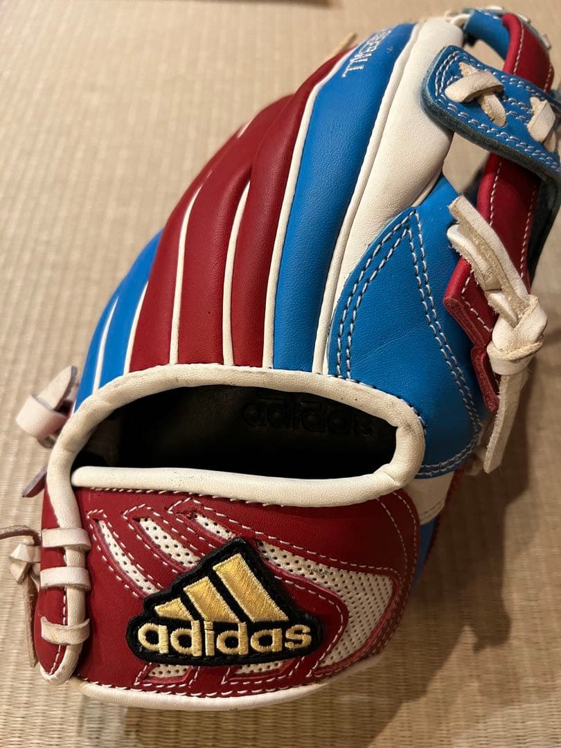 adidas一般軟式グローブ　右投げ用