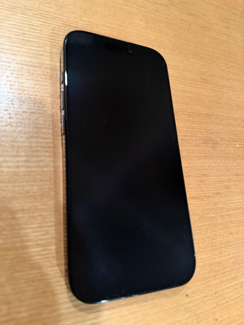 iPhone 16 Pro 1TB ブラックチタニウム