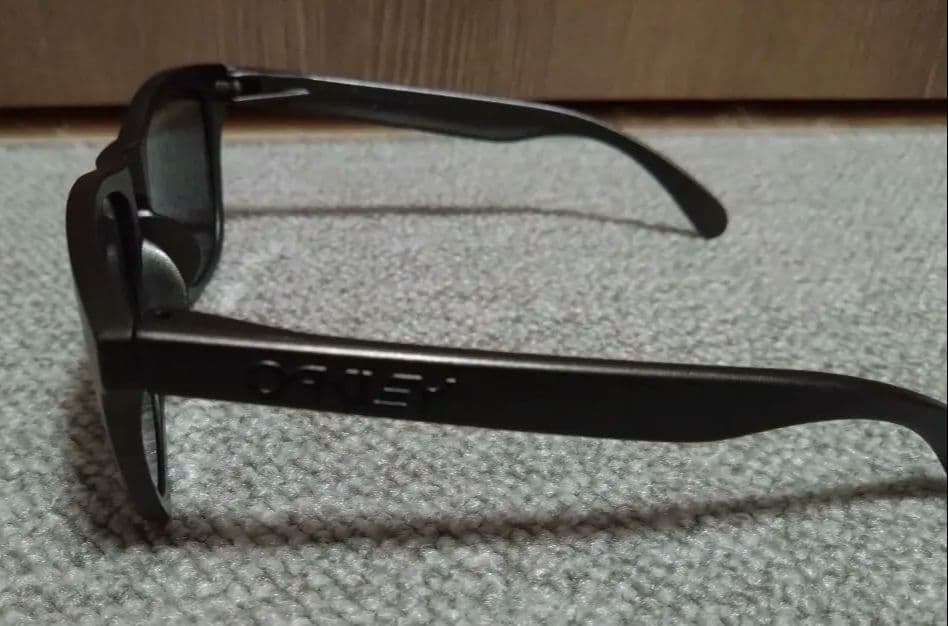 Oakley Frogskins ブラック サングラス