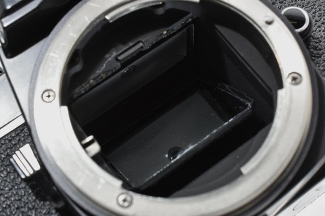 ■ 美品 ■ ニコン　Nikon FE ボディ 《動作確認済品》#2756344