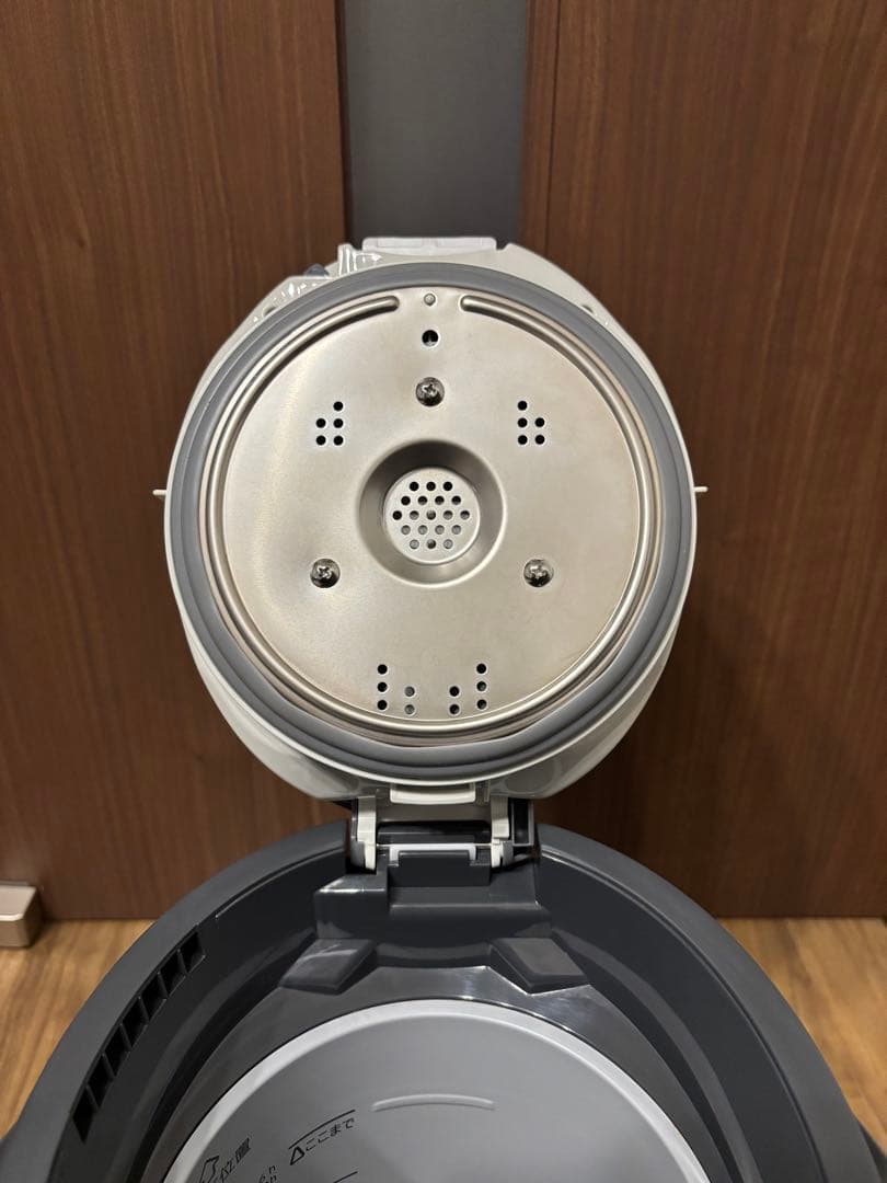 【美品】EE-TA60-BM スチーム式加湿器 ソフトブラック