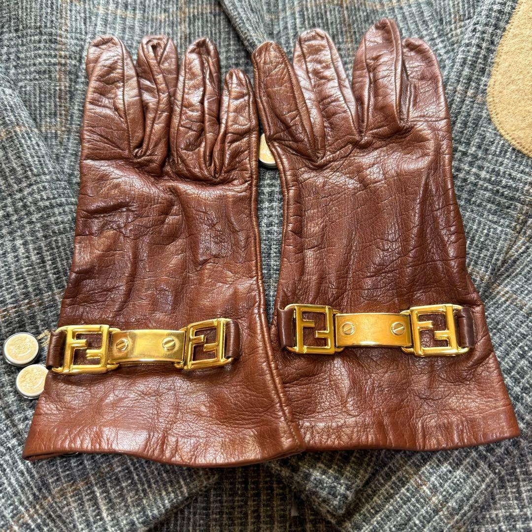 ヴィンテージ✨FENDI フェンディ レザーグローブ 手袋 ロゴ金具 7 1/2