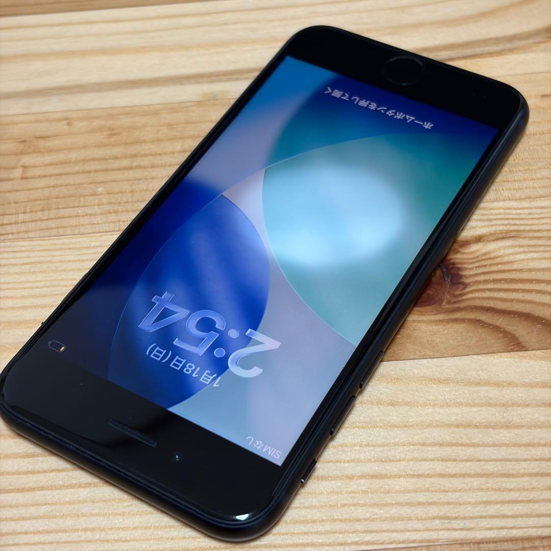 バッテリー新品　iPhoneSE第3世代64GB SIMフリー　美品