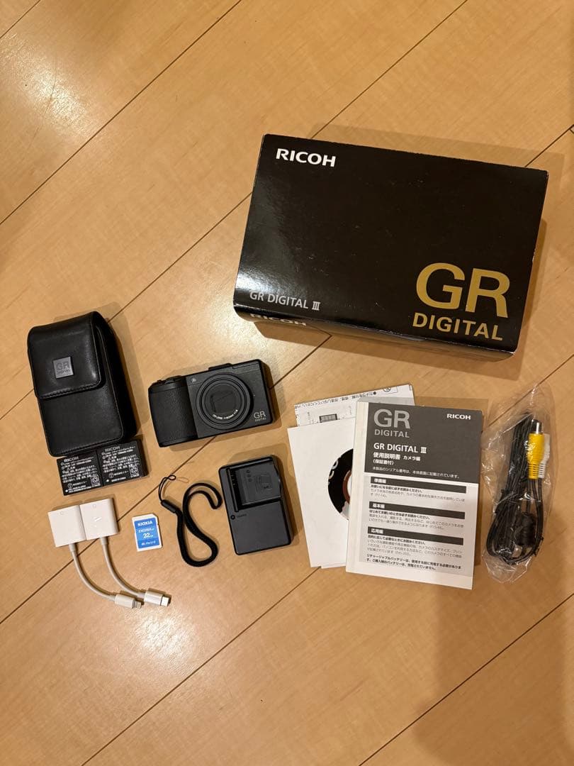 RICOH GR DIGITAL Ⅲコンパクトデジタルカメラお値下げしました！