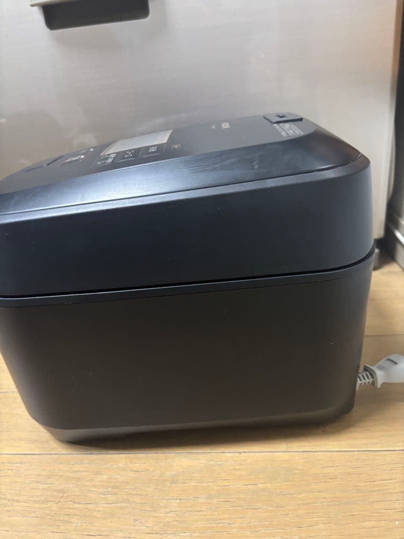 日立 炊飯器 RZ-V100FM -2022年製