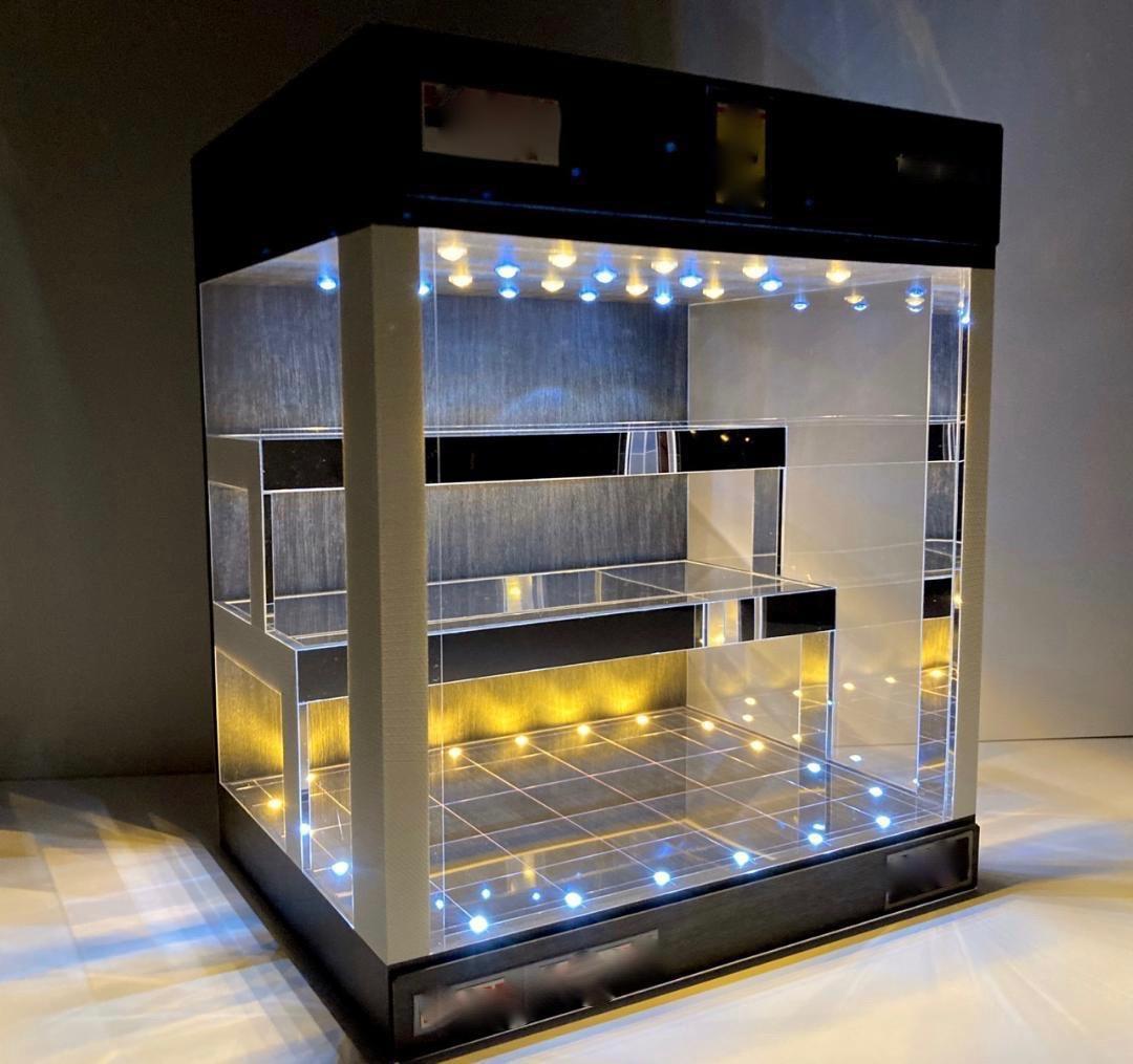 一球オーダー品・雛壇3層式・ディスプレーBOX・スタイリッシュジオラマ