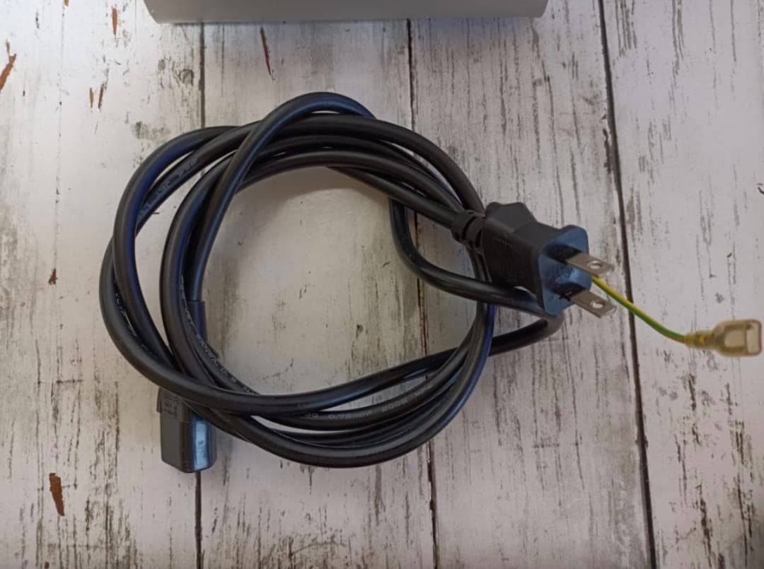 iMac Retina 5K, 27インチ/画面割れ