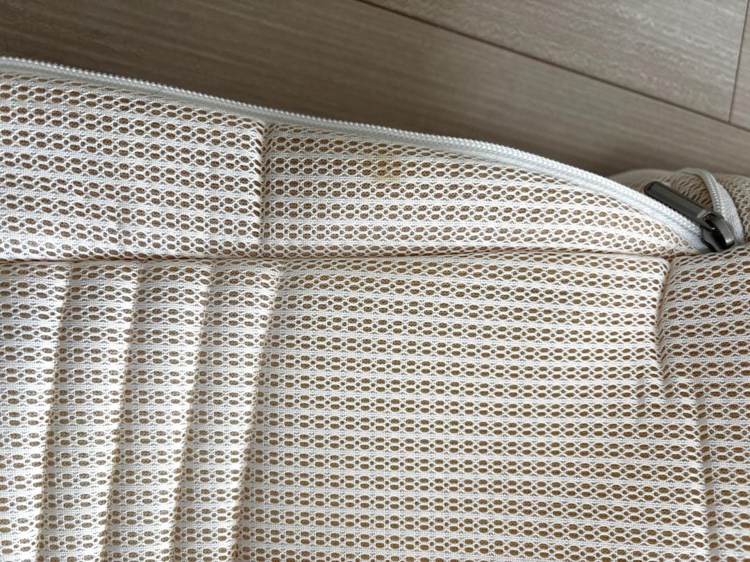 ネオママイズム　ベージュ　添い寝　ベットイン　人気　持ち運び　軽い