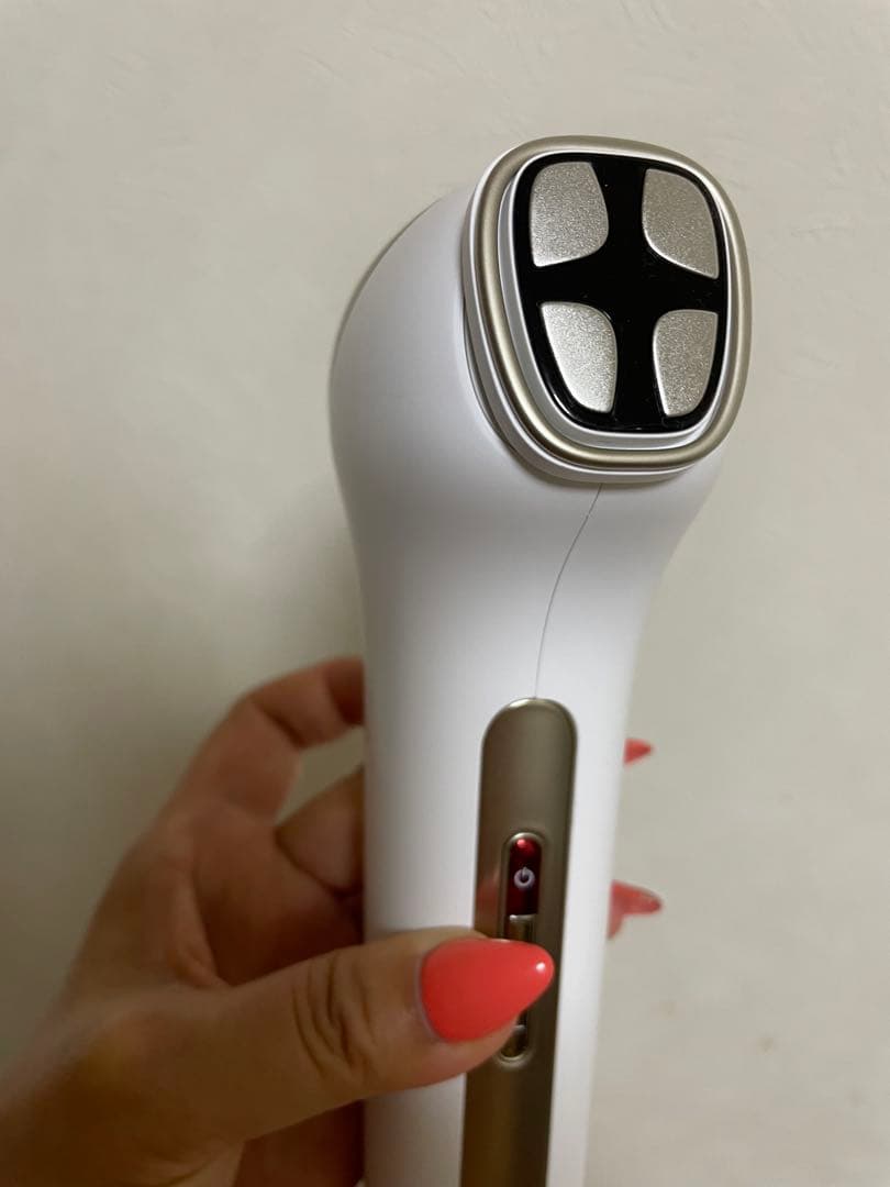 【新品同様】MYTREX 美顔器