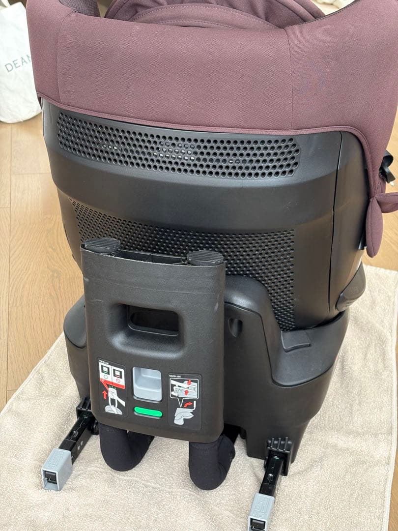 【美品】AILEBEBEエールべべ クルット4i チャイルドシート ISOFIX