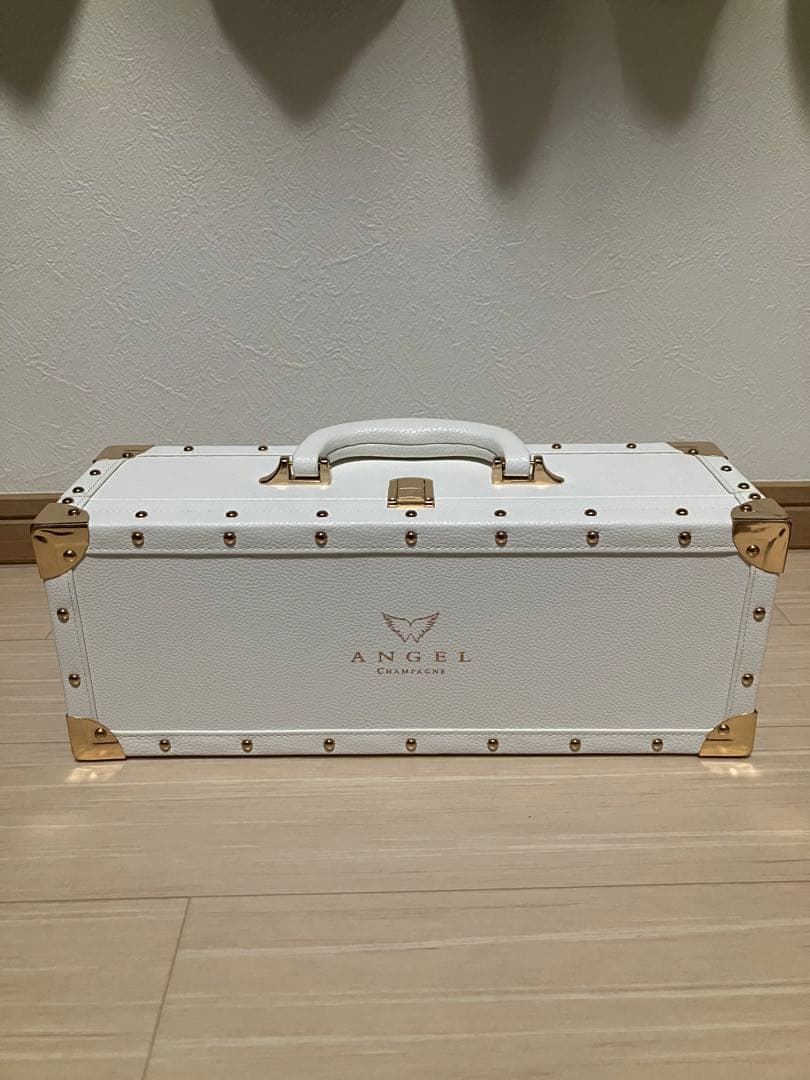 未開栓　エンジェル ブリュット ロゼシャンパン