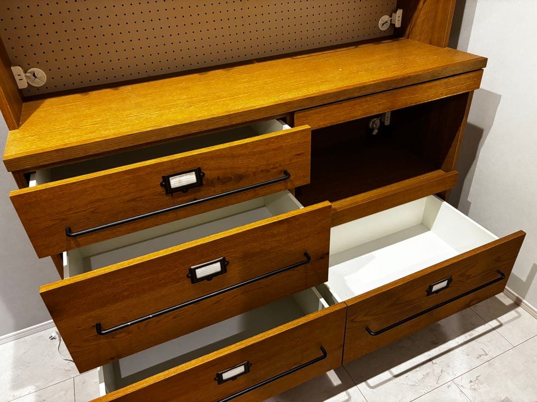 クラッシュゲート ジョージ ダイニングボード 幅140cm 食器棚 関家具