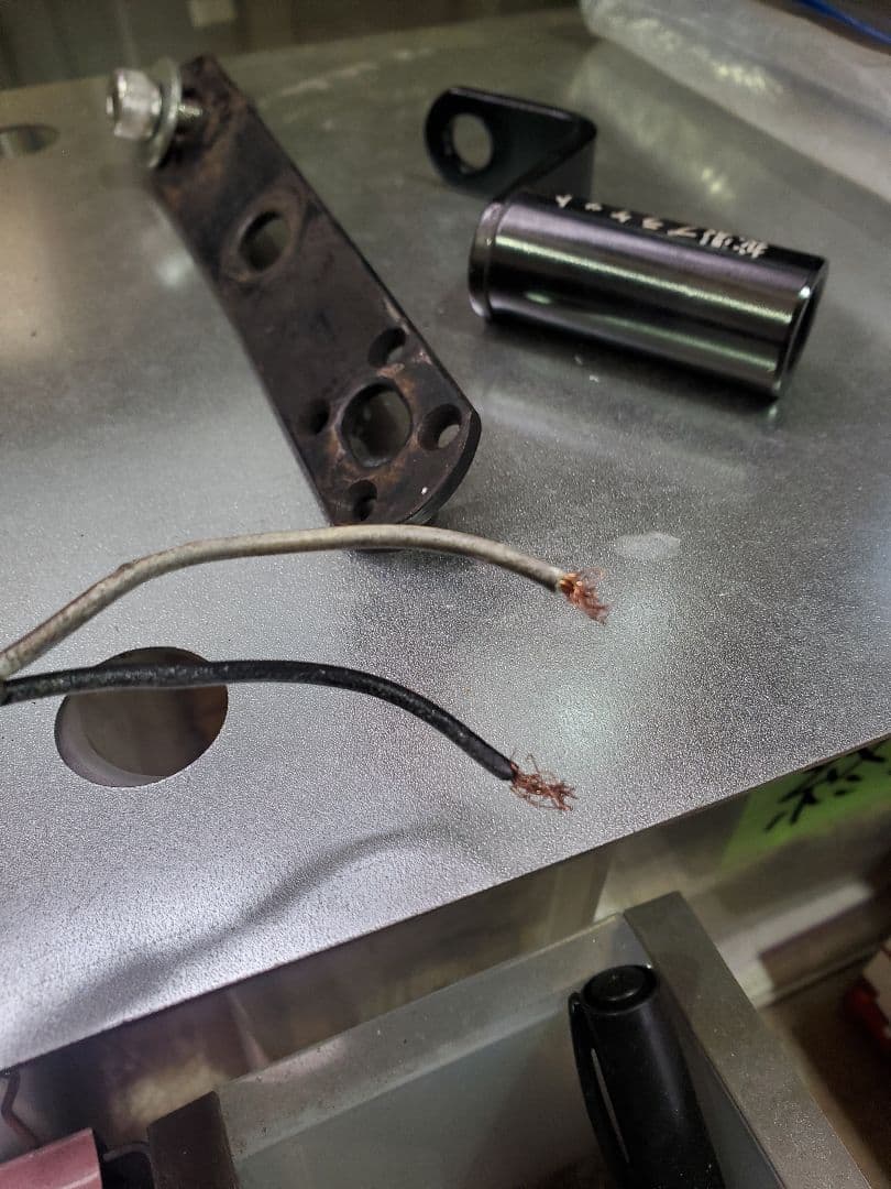 ユニペックス 拡声器 使えるかわかりません。