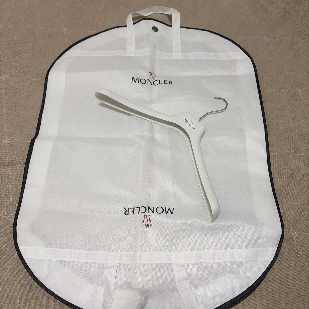 モンクレール　MONTGENEVRE モンジュネーブル