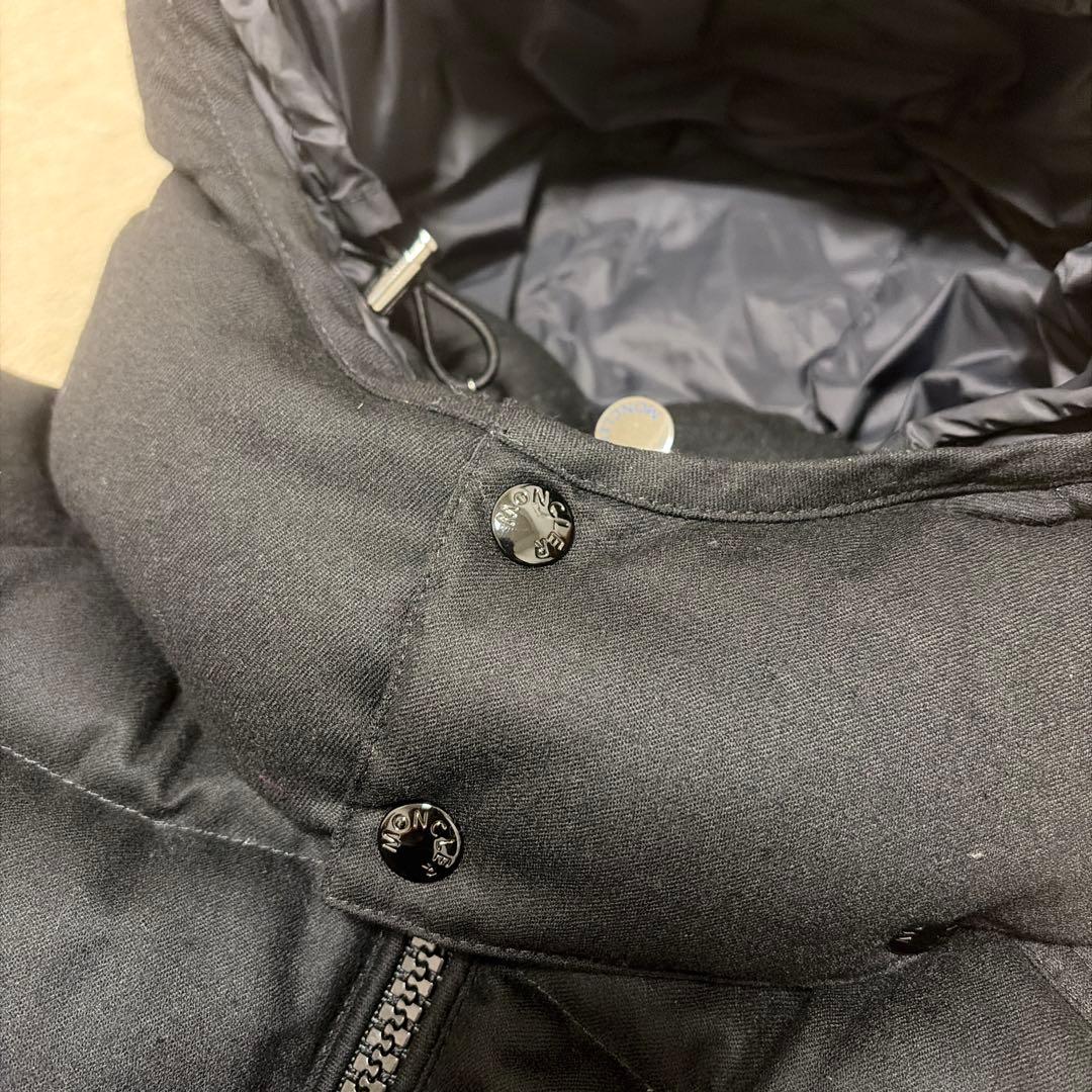 モンクレール　MONTGENEVRE モンジュネーブル