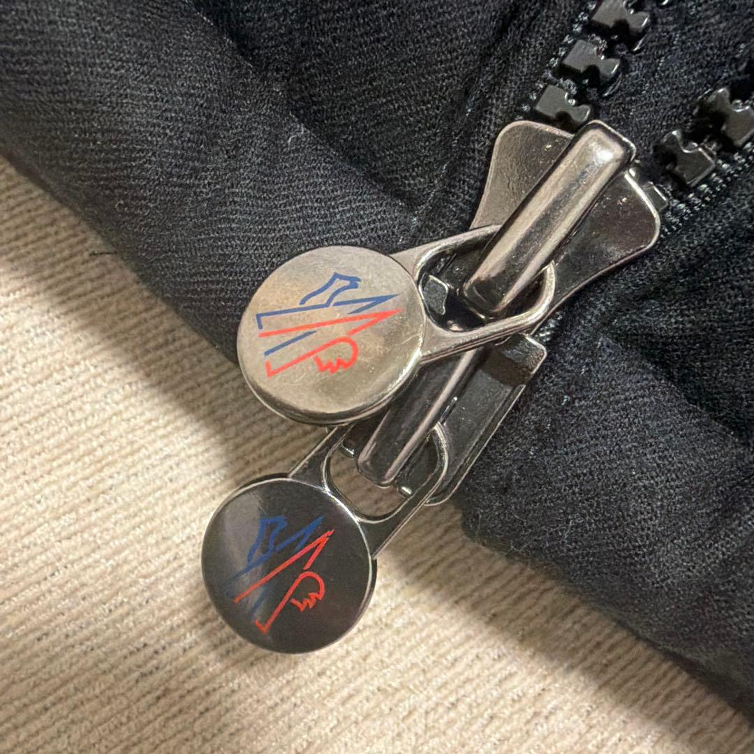 モンクレール　MONTGENEVRE モンジュネーブル