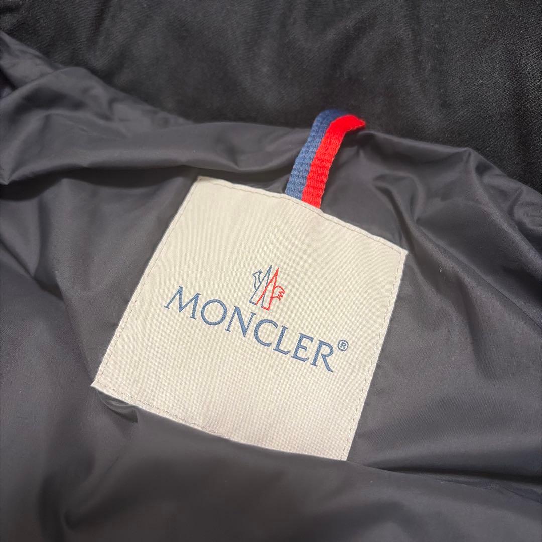 モンクレール　MONTGENEVRE モンジュネーブル