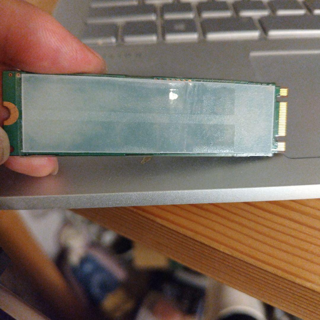 Samsung SSD 256GB MZNLN256HMHQ　取り出し品