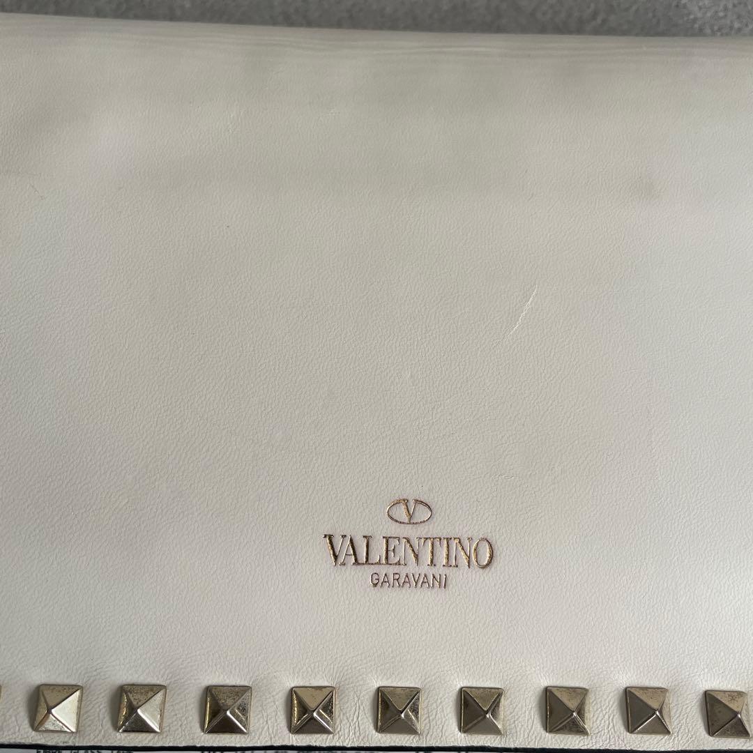 VALENTINO スタッズクラッチバッグ ホワイト