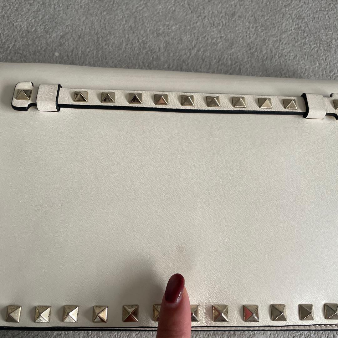 VALENTINO スタッズクラッチバッグ ホワイト