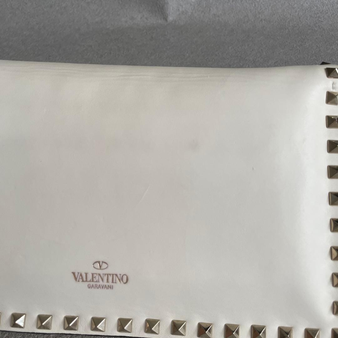 VALENTINO スタッズクラッチバッグ ホワイト
