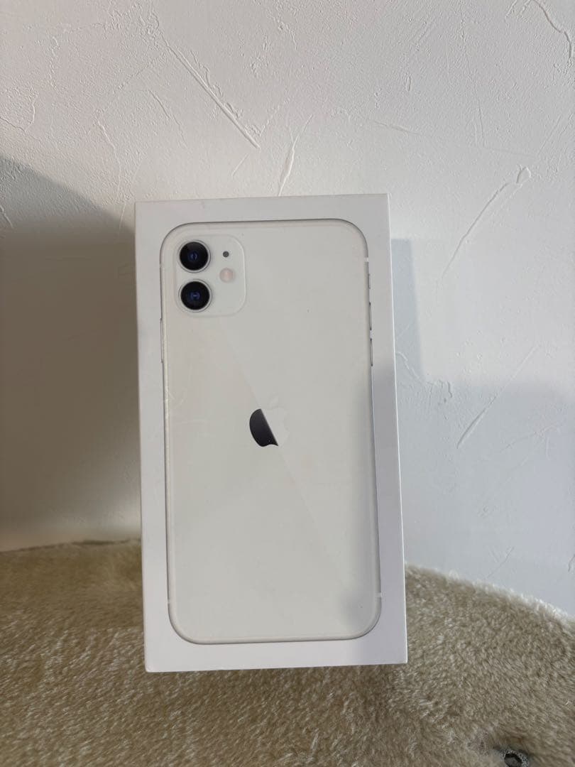 Apple iPhone 11ホワイト 本体 お値引きはお気持ち程度