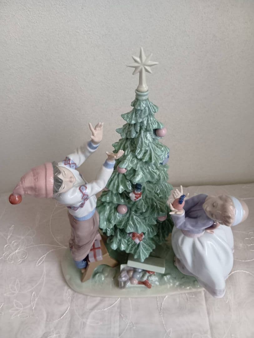 リヤドロ　ツリーを飾ろう