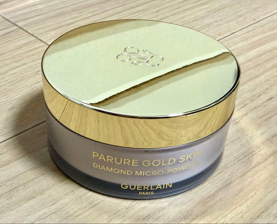 新品 ゲラン パリュールゴールドスキン D-マイクロパウダー 01 35g