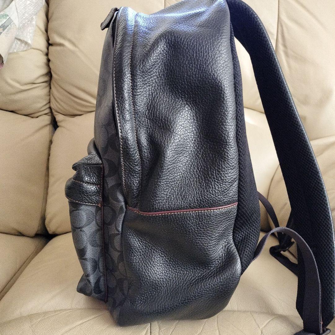 値下　コーチ　キースヘリング　コラボ　リュック　ロボット　COACH 黒