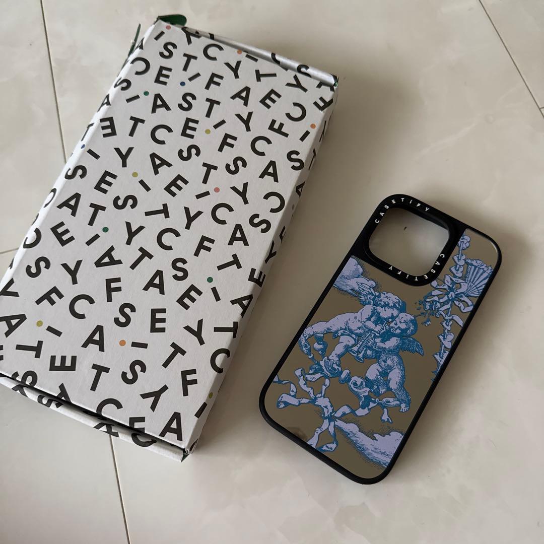 Casetify iPhone用ケース 天使と悪魔デザイン