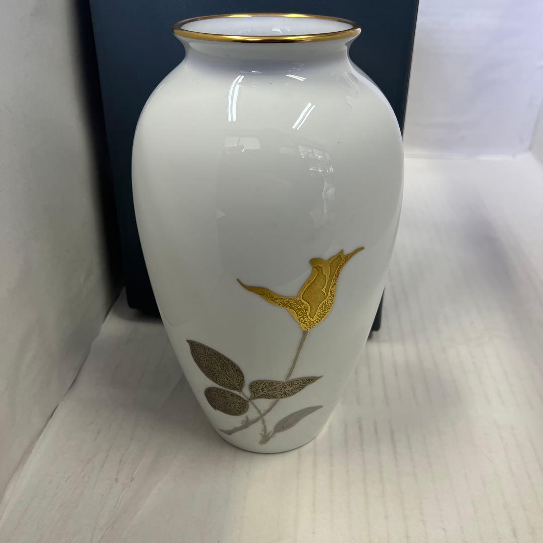 大倉陶園　金彩 金蝕薔薇 花瓶