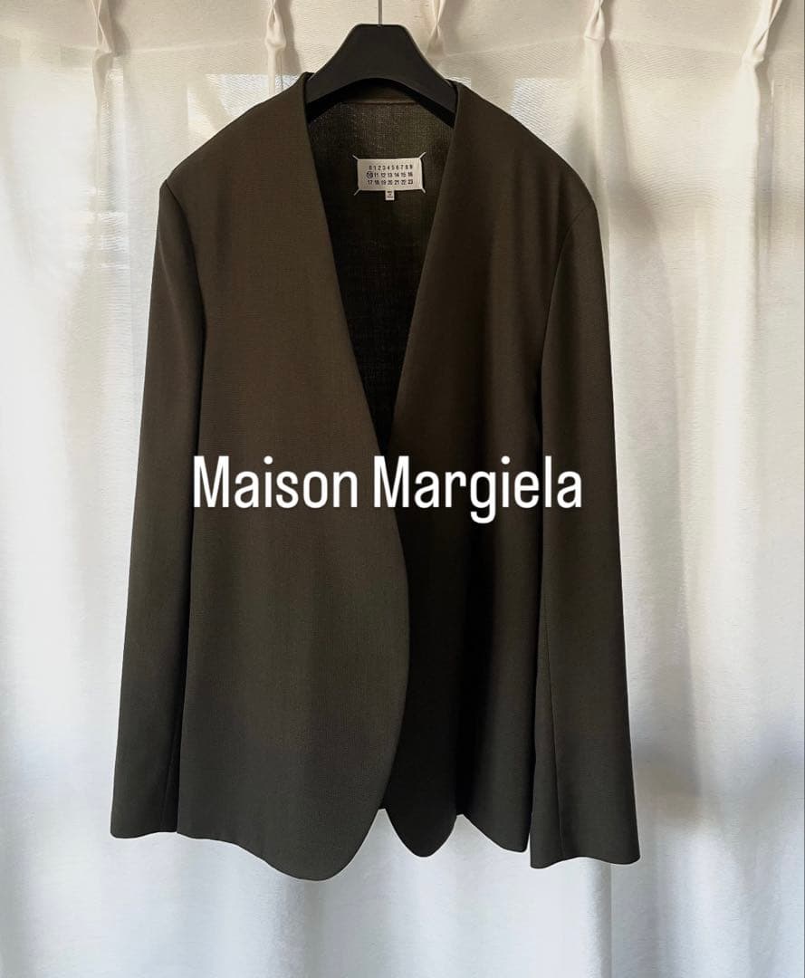 【新品未使用／限定セール中】メゾンマルジェラ ノーカラージャケット 46 カーキ