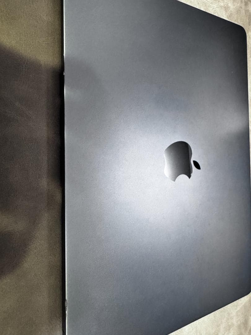 MacBook本体 MacBook Air M2 (2022) 16GB