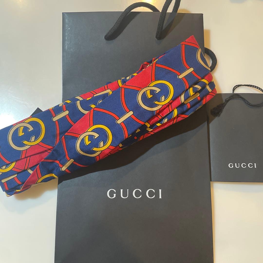 【GUCCI 】シルク ヘアバンド ロゴパターン！