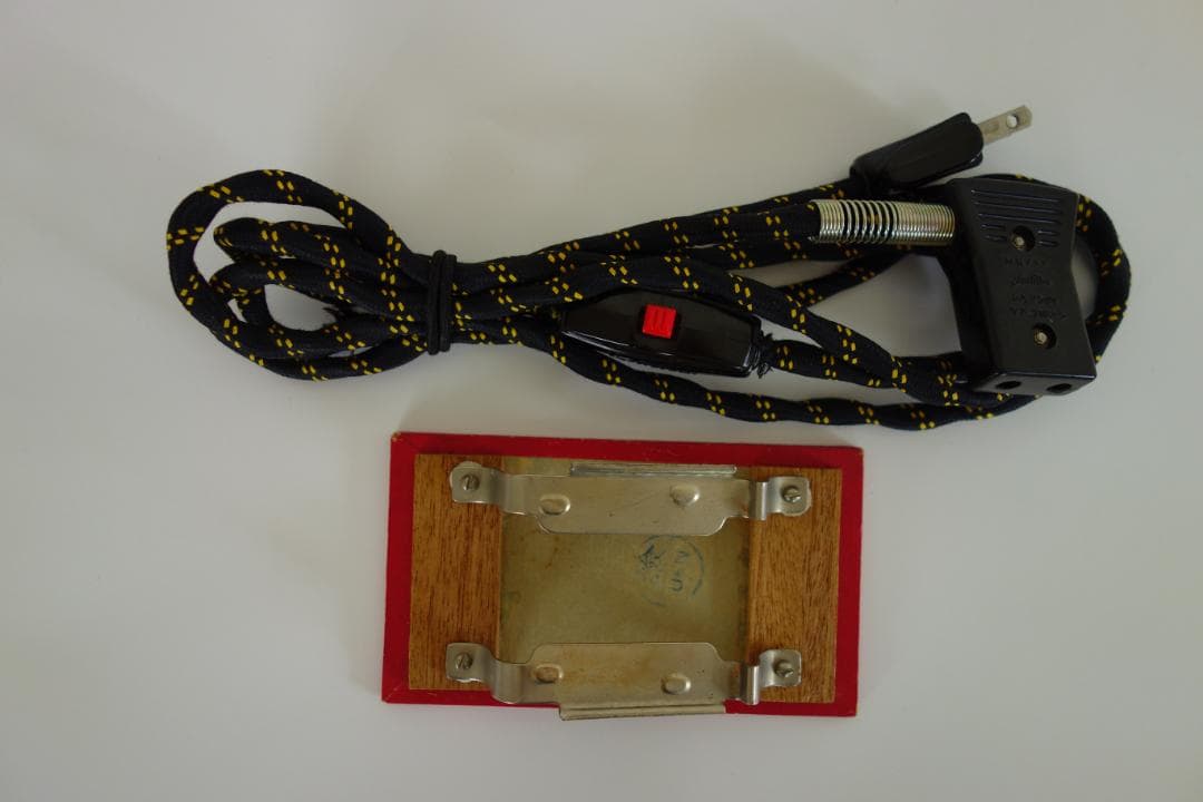 骨董　東芝 ミゼットアイロン E1-2A形 通電可 アンティーク ミニアイロン