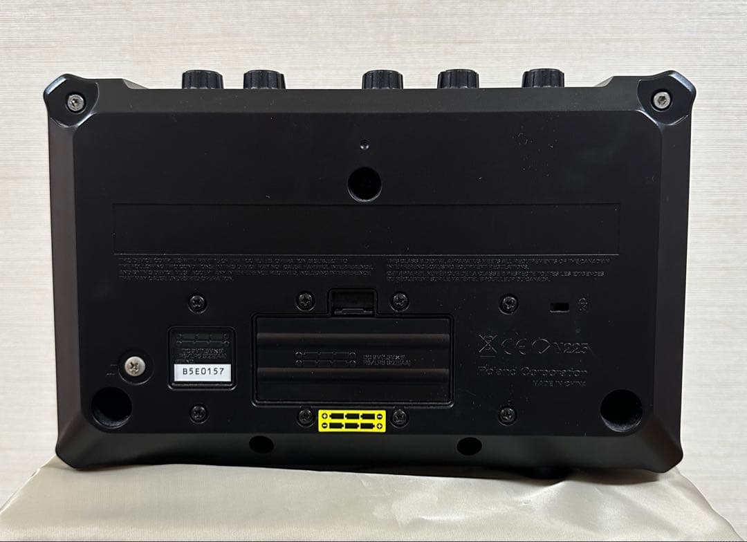 Roland MOBILE CUBE ステレオアンプ　モバイルキューブ