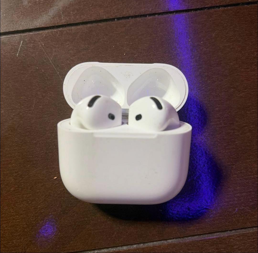 s*-様 AirPods4ほぼ未使用