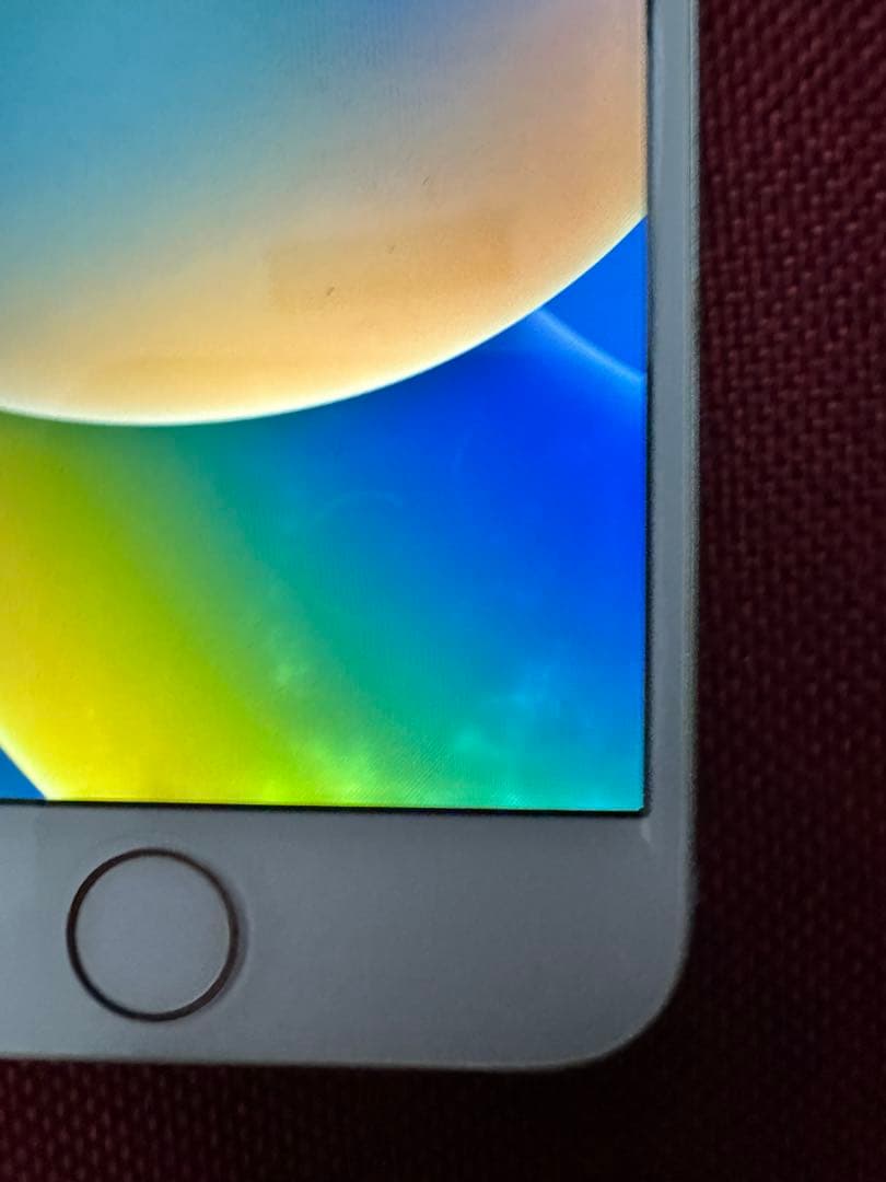 iPhone8 シルバー　64GB 本体　docomo