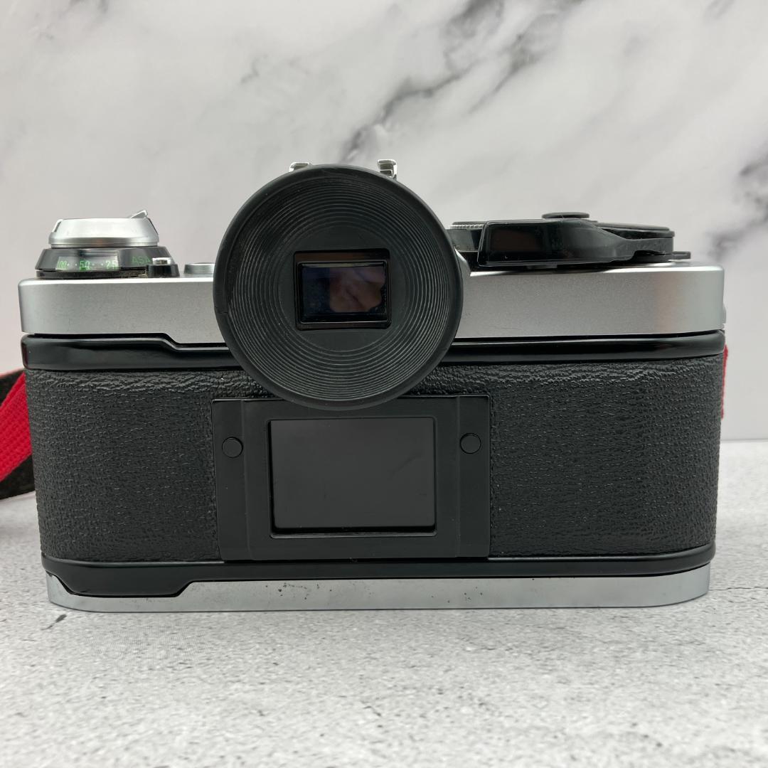 Canon AE-1 Program + 50mm 1:1.8 レンズ