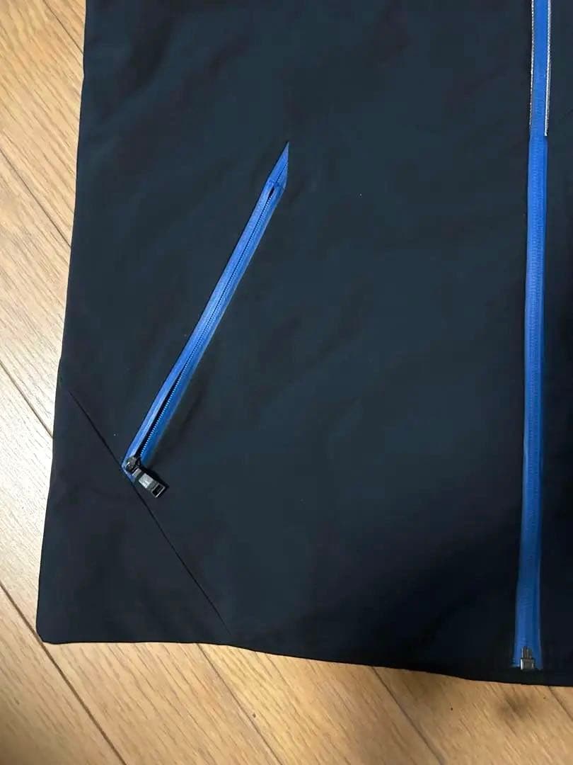 未使用 Phenix フェニックス スキーウェア ジャケット 黒/青 メンズM