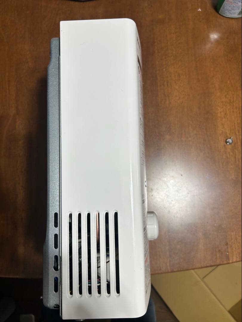 【値下げ】瞬間湯沸かし器　リンナイ ガス給湯器 RUS-V561 (WH)