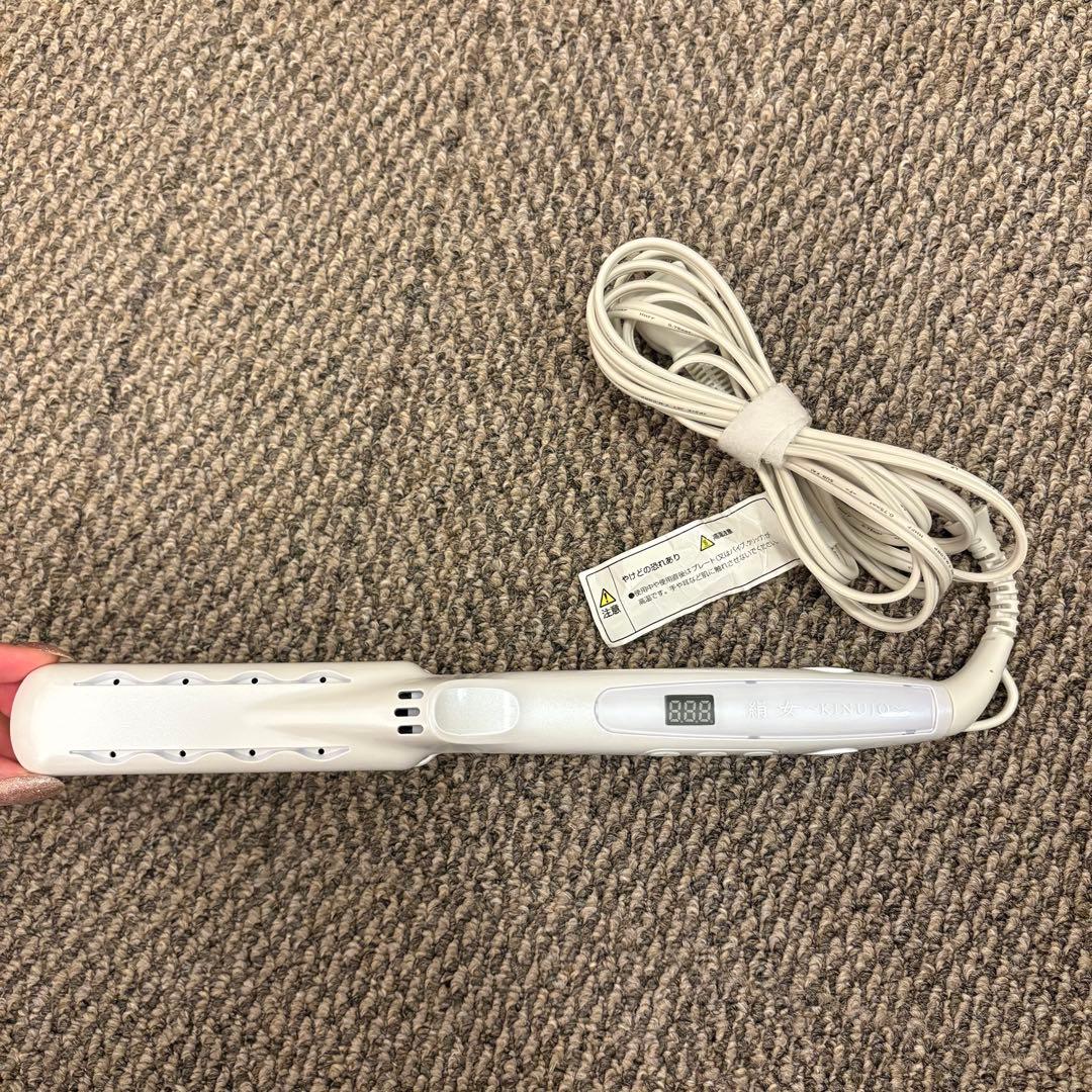 【正規品】絹女 KINUJO ストレートヘアアイロン ホワイト