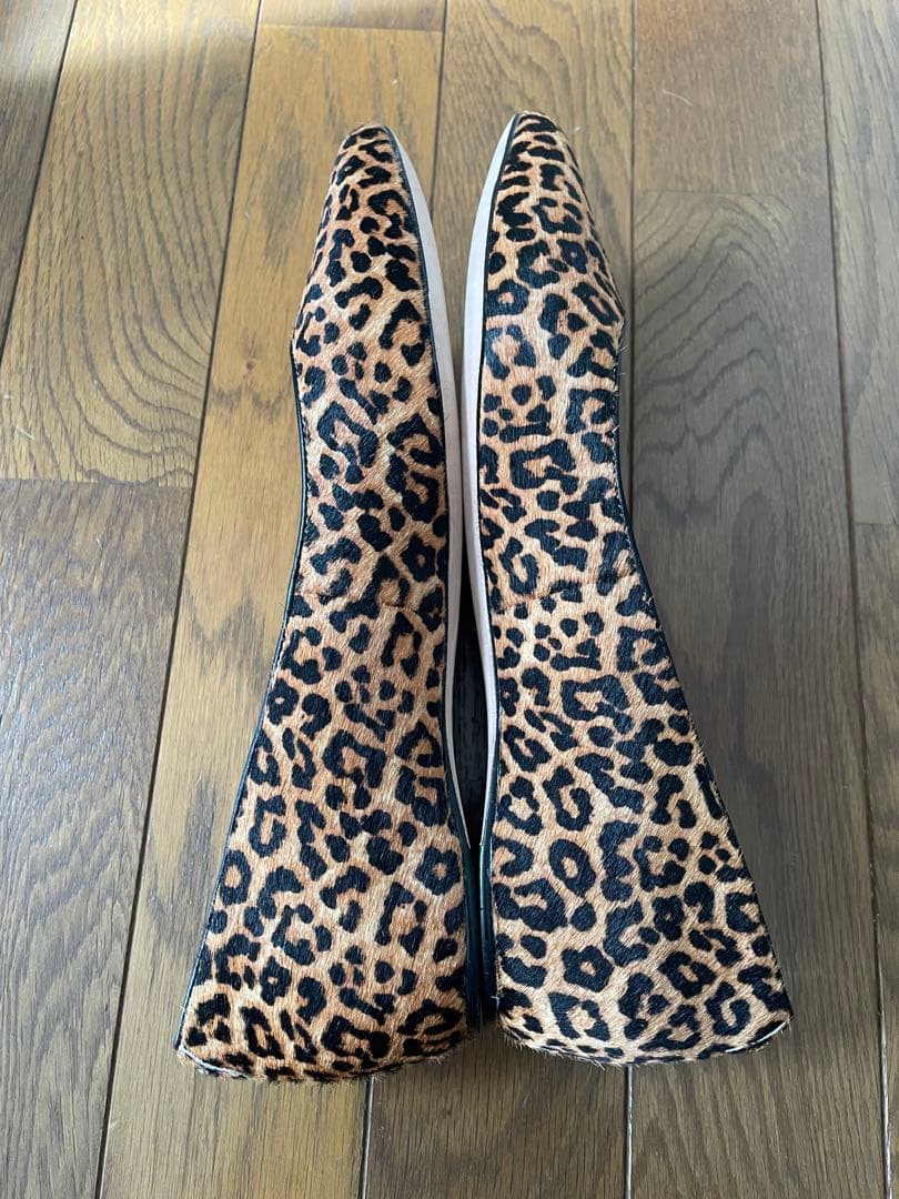 コールハン　ヒョウ柄フラットシューズ ポインテッドトゥ