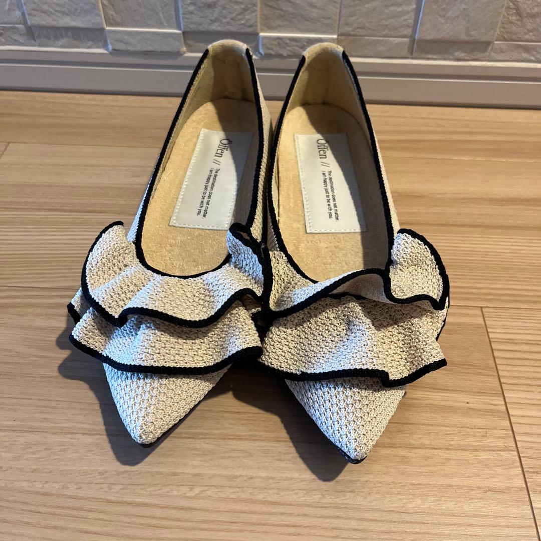 Offen フリルパンプス　ベージュ　黒　40 フラットシューズ