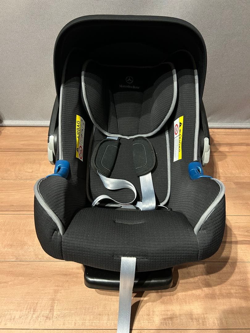 Mercedes-Benzメルセデスベンツ　セーフティーチャイルド・ベビーシート