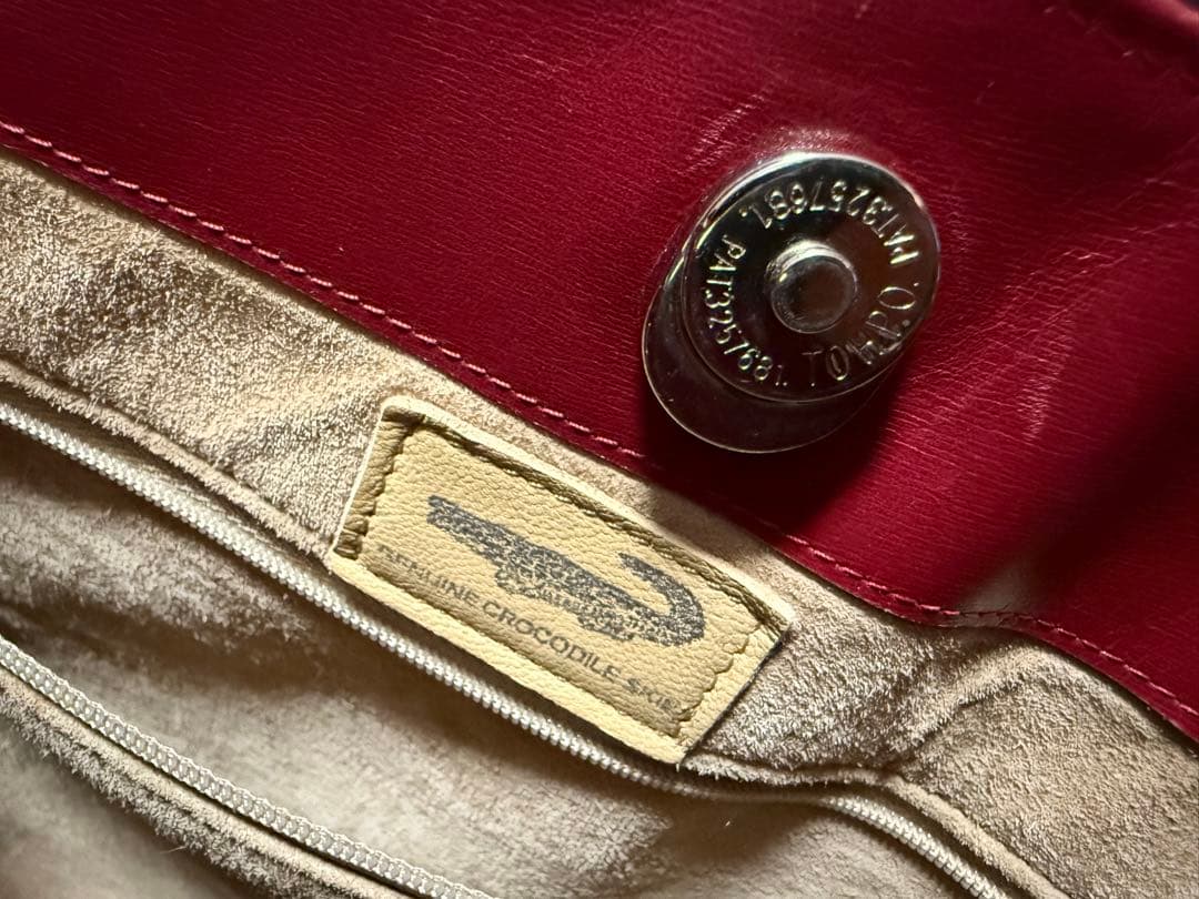 クロコダイルバッグ　本革　赤　レディースバッグ　クロコダイル　本革バッグ